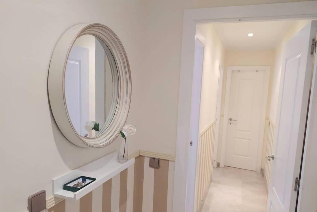 Appartement With Two Séville
