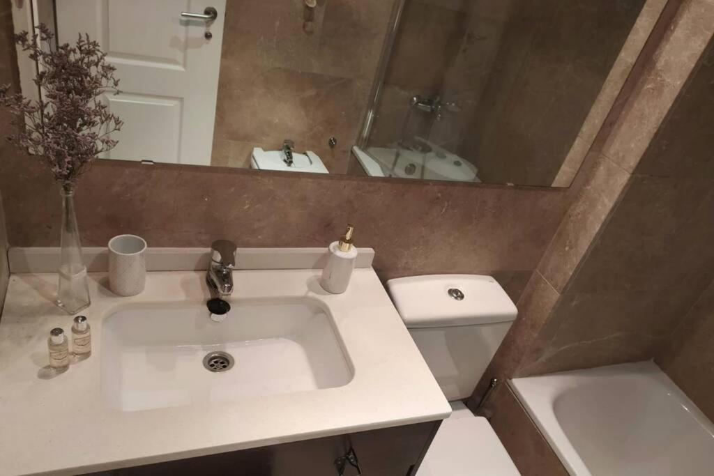 With Two Appartement